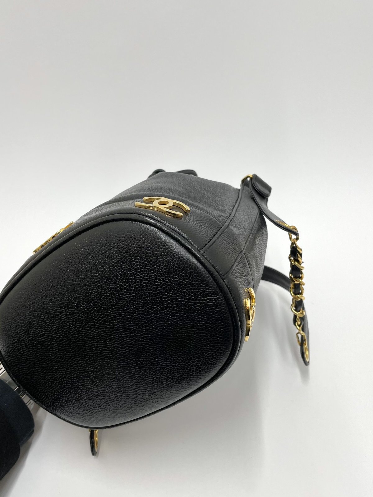 CHANEL キャビアスキン トリプルココ チェーンショルダーバッグ CHANEL キャビアスキン トリプルココ チェーンショルダーバッグ
