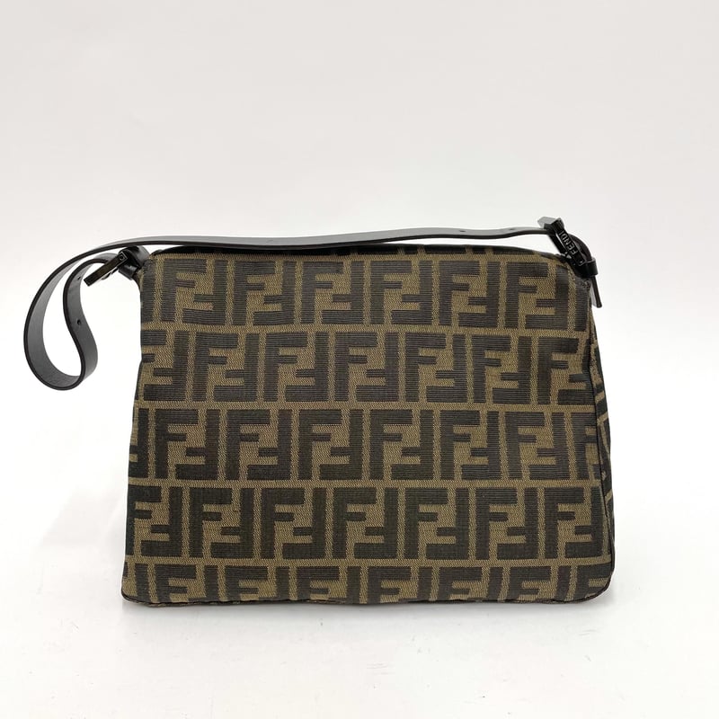 FENDI ズッカ柄 希少ブラック金具 マンマバケット ショルダー FENDI ズッカ柄 希少ブラック金具 マンマバケット ショルダー