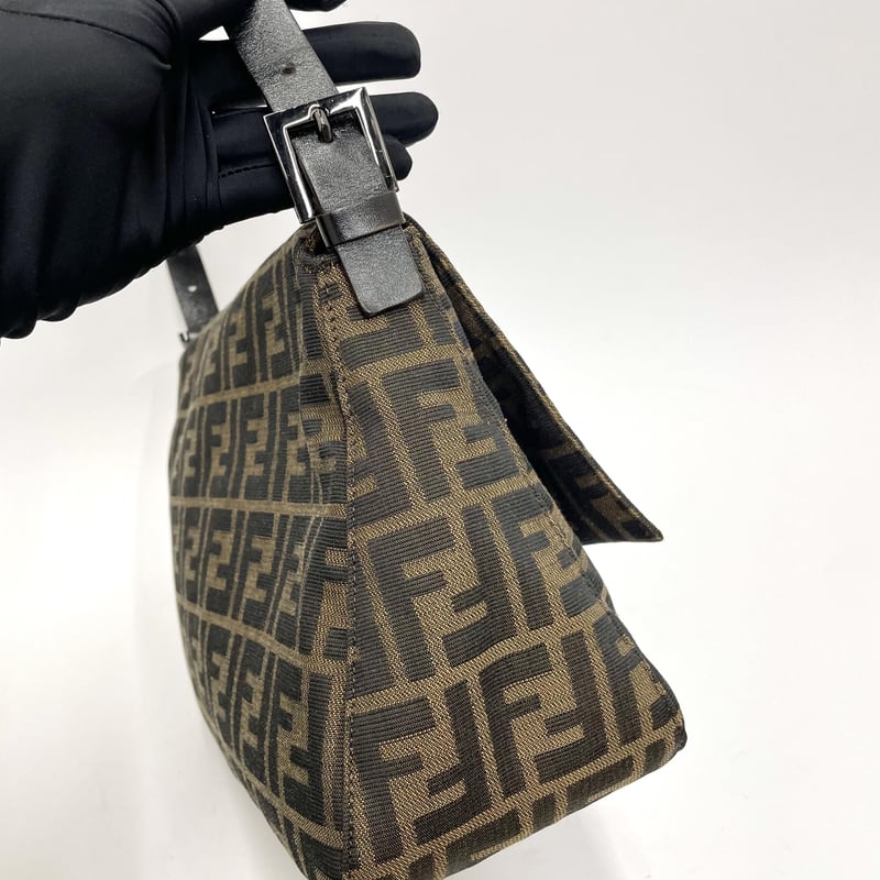 FENDI ズッカ柄 希少ブラック金具 マンマバケット ショルダーバッグ