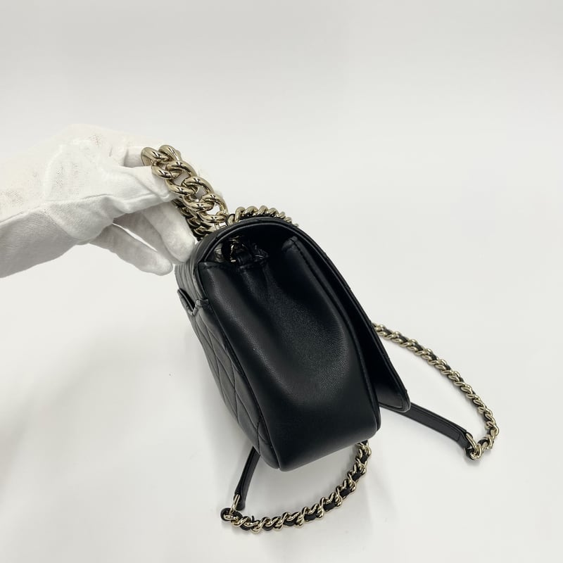 CHANEL ラムスキン マトラッセ ココマーク スタッズ チェーン CHANEL ラムスキン マトラッセ ココマーク スタッズ チェーン