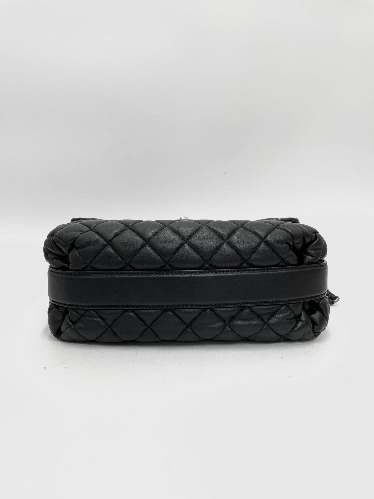 シャネル マトラッセ ラムスキン ショルダーバッグ CHANEL ラムスキン マトラッセ チェーンショルダーバッグ 18番台