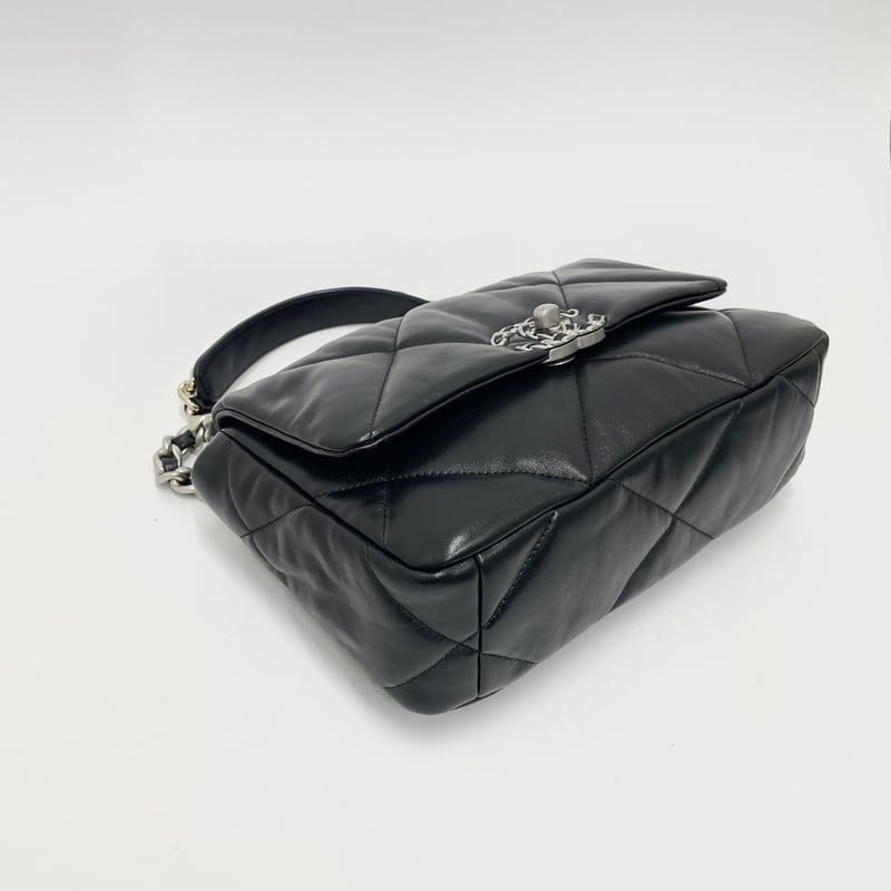 CHANEL シャネル ココマーク シャネル19 チェーンショルダーバッグ ハンドバッグ ブラック ラムスキン ブラック AS1160 シルバー金具 駅南やまご質店オンラインショップ / シャネル CHANEL 19 ハンドバッグ