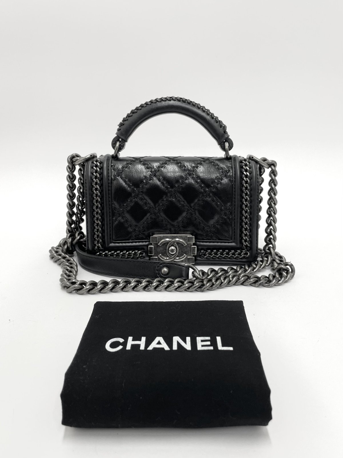 CHANEL ボーイシャネル マトラッセ トップハンドル チェーンショルダー