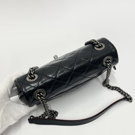 CHANEL  ヴィンテージ風レザー チェーンショルダーバッグ  マトラッセ 19番台