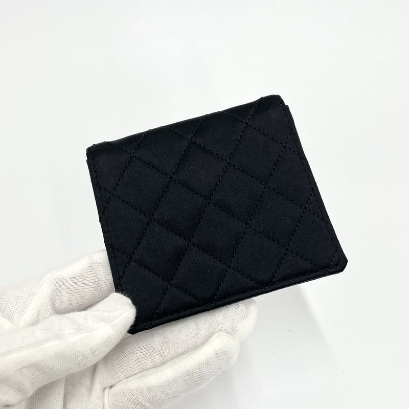 CHANEL 美品 シルクサテン 台形マトラッセ プレートビジュー CHANEL 美品 シルクサテン 台形マトラッセ プレートビジュー