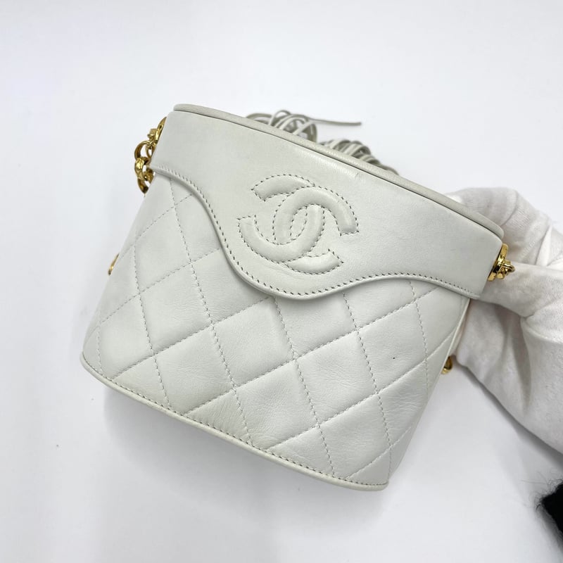 VINTAGE●CHANEL●チェーン付き ロングバニティラムスキン CHANEL ヴィンテージ ラムスキン バニティバッグ | AMONA VINTAGE