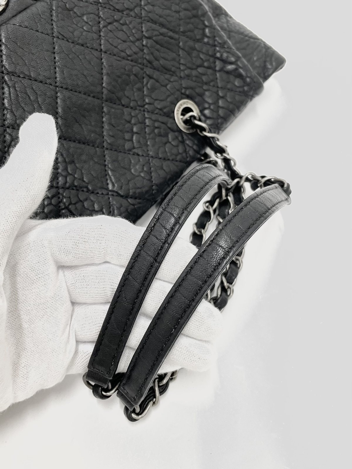 CHANEL レザー シワ加工 チェーンショルダー トートバッグ 21 CHANEL レザー シワ加工 チェーンショルダー トートバッグ 21
