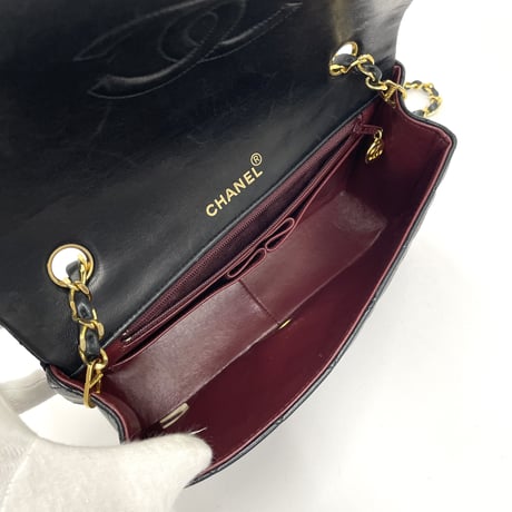 CHANEL ミニマトラッセ ラムスキン シングルフラップ シングルチェーンバッグ ブラック/ゴールド金具 1番台