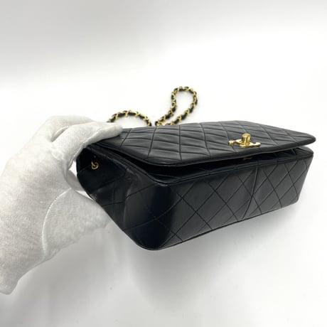 CHANEL ミニマトラッセ ラムスキン シングルフラップ シングルチェーンバッグ ブラック/ゴールド金具 1番台