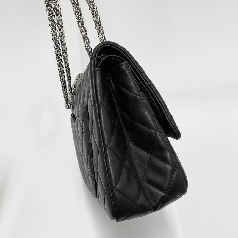 シャネルChanelマトラッセチェーンショルダーバッグ2.55レザー15番台 CHANEL （新品・未使用品）シャネル マトラッセ 2.55 フラップ フォン