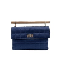 CHANEL 2.55 チョコバー ウッドハンドル ハンドバッグ 7番台 サテン ネイビー
