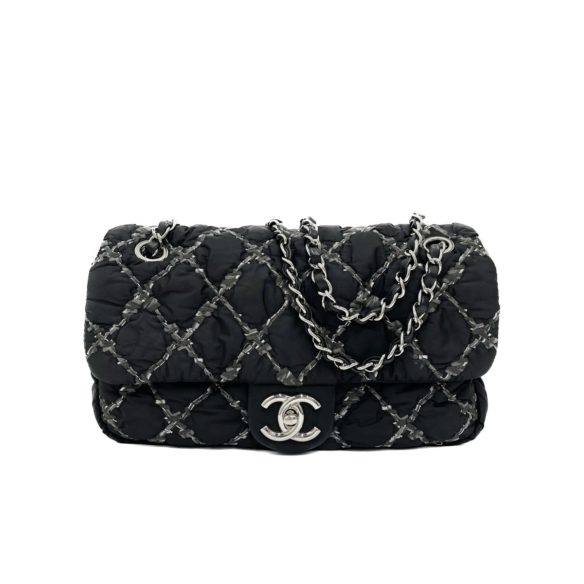 CHANEL マトラッセ ナイロン パリビザンス チェーンショルダー CHANEL マトラッセ ナイロン パリビザンス チェーンショルダー