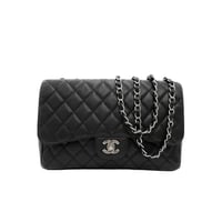 CHANEL キャビアスキン マトラッセ Jumbo チェーンショルダーバッグ 12番台