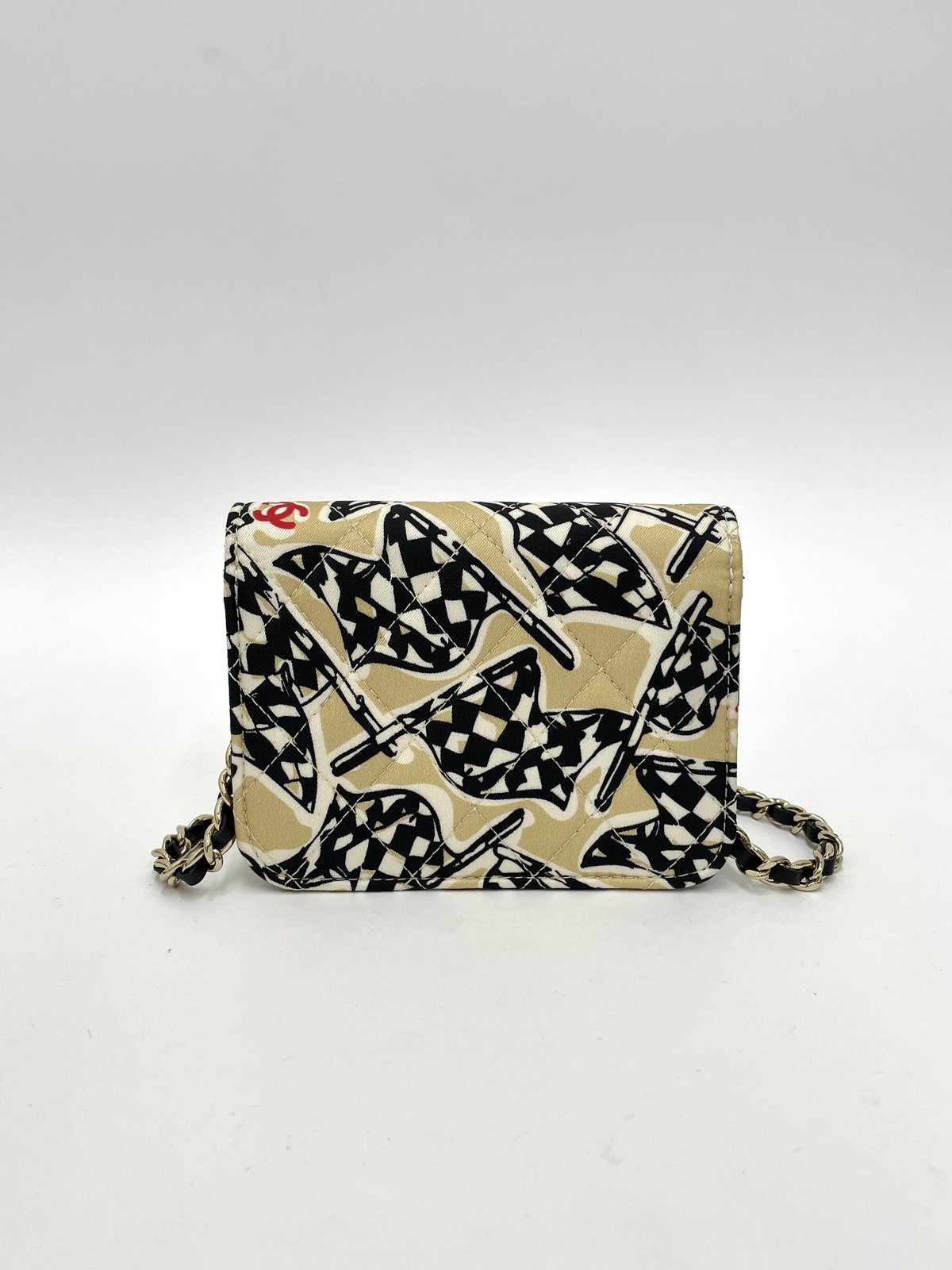 CHANEL チェーンショルダーバッグ ミニ マトラッセキルティング CHANEL チェーンショルダーバッグ ミニ マトラッセキルティング
