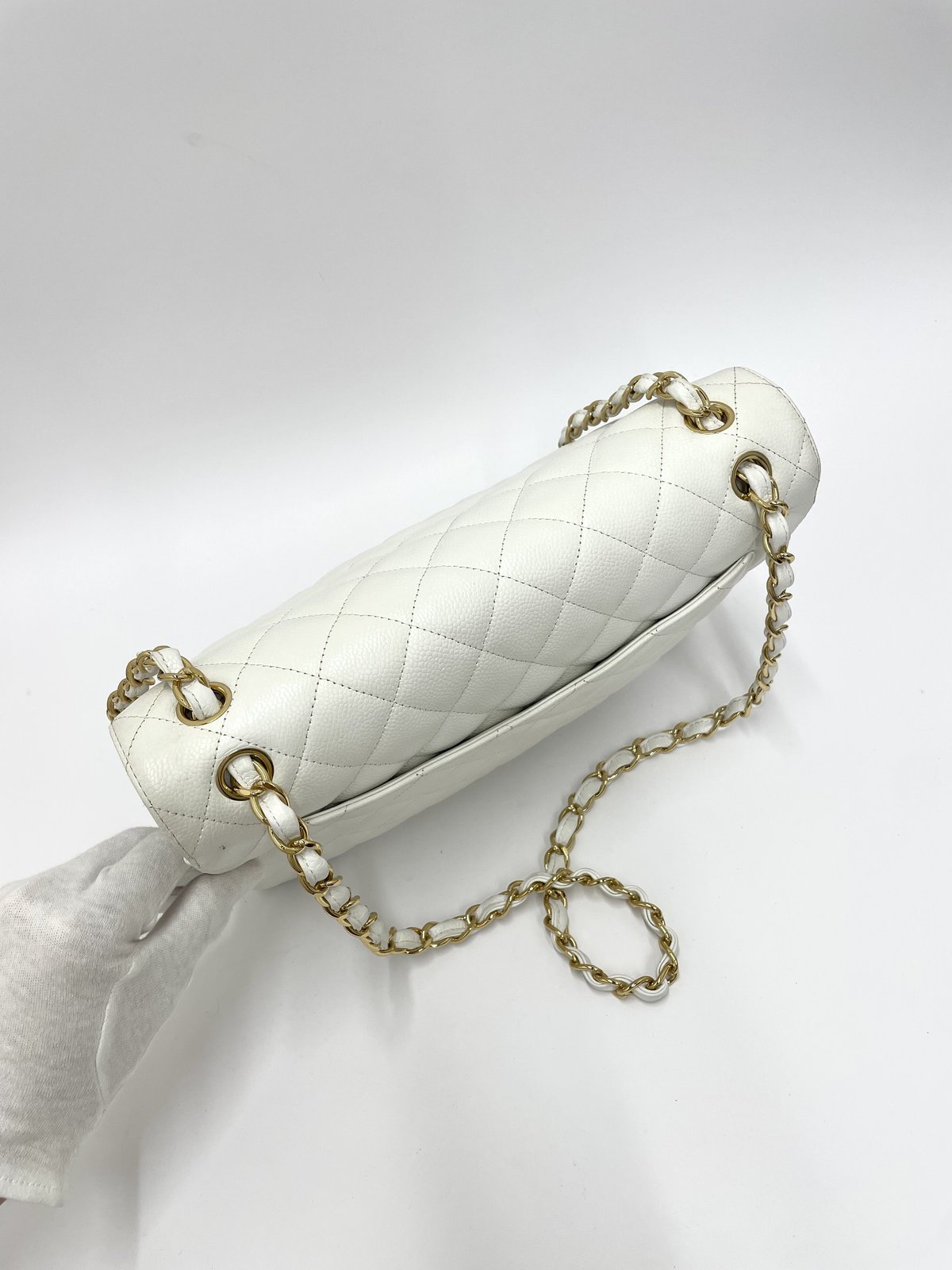 CHANEL キャビアスキン マトラッセ Jumbo Wフラップ チェーン CHANEL キャビアスキン マトラッセ Jumbo Wフラップ チェーン