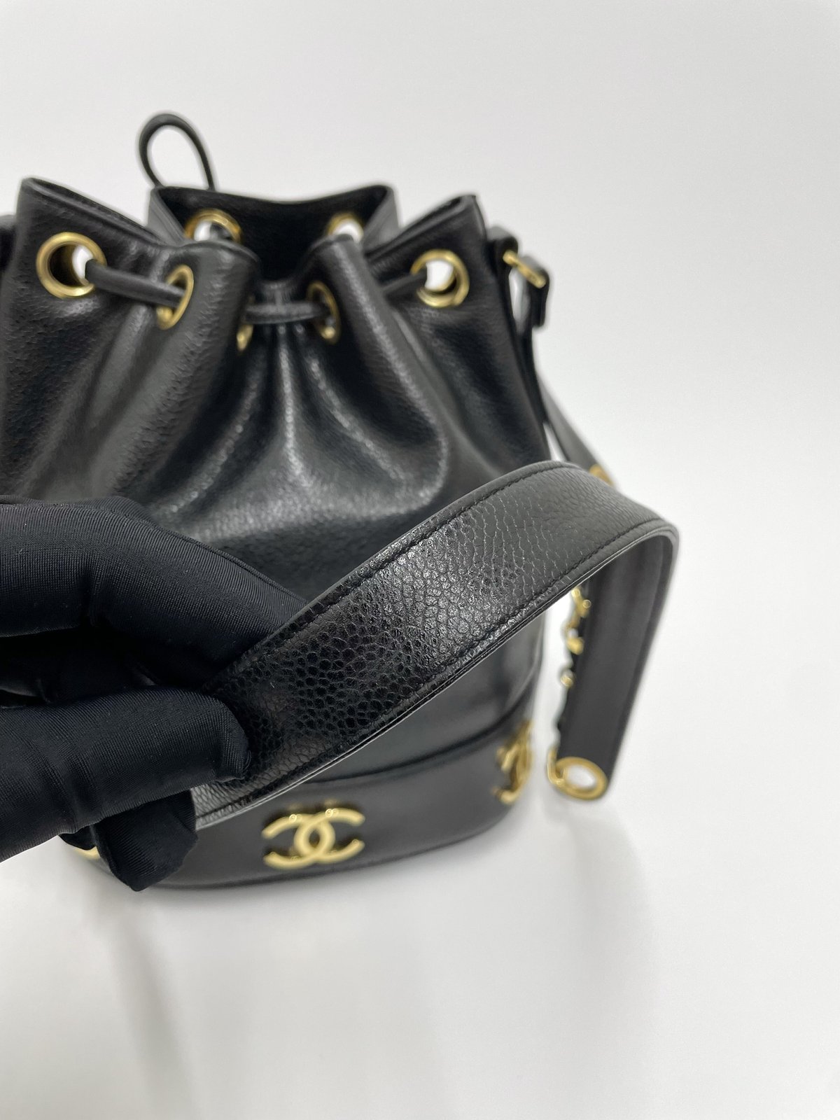 CHANEL キャビアスキン トリプルココ チェーンショルダーバッグ