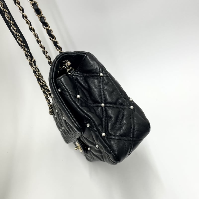 CHANEL 2019FW限定モデル マトラッセ パール チェーンショルダー CHANEL 2019FW限定モデル マトラッセ パール チェーンショルダー