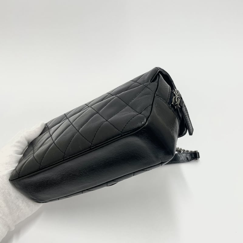 CHANEL ヴィンテージ風レザー チェーンショルダーバッグ CHANEL ヴィンテージ風レザー チェーンショルダーバッグ