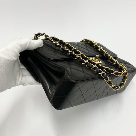 CHANEL ラムスキン ダブルフェース マトラッセ チェーンショルダーバッグ 4番台