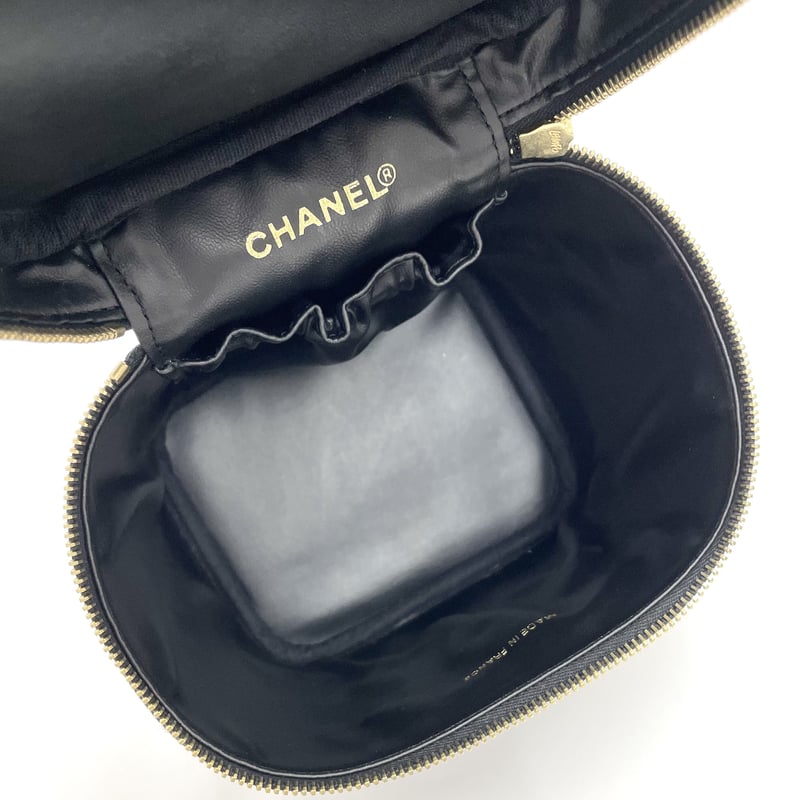ぷりん【7番台】CHANEL シャネル バニティバック キャビアスキン ぷりん様専用【7番台】CHANEL シャネル バニティバック キャビア