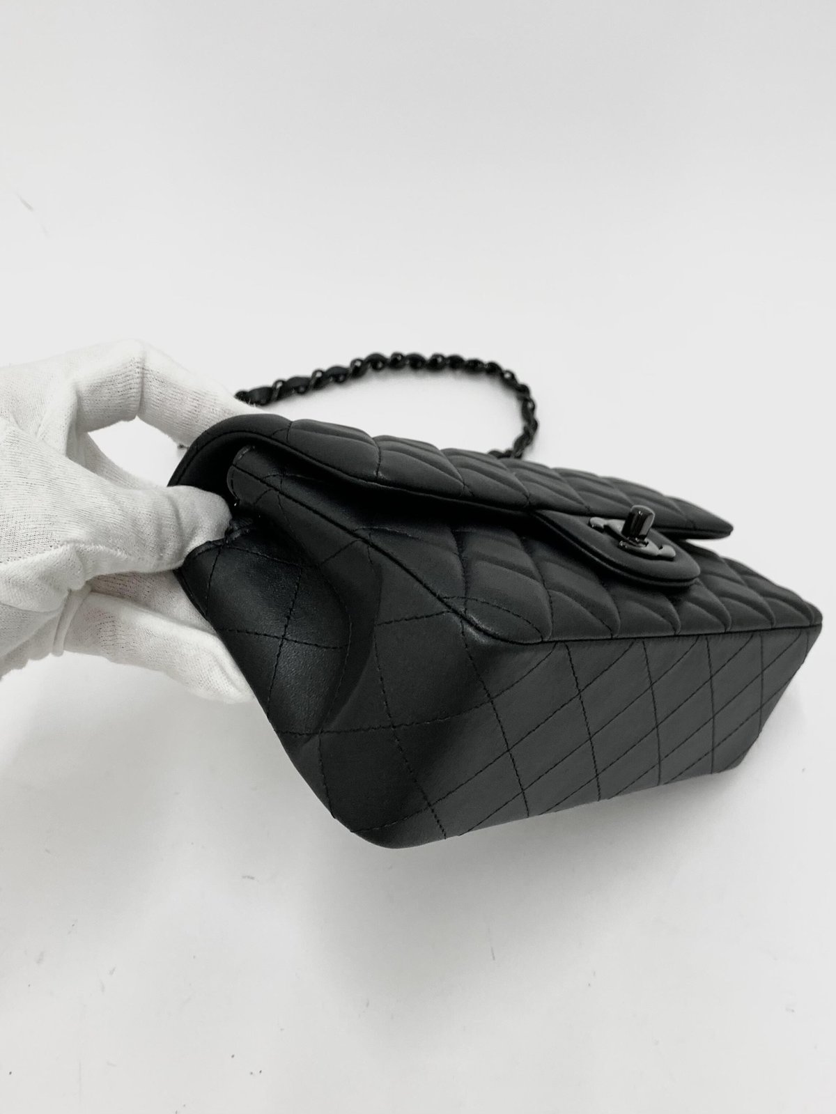 CHANEL 未使用品 23B ミニマトラッセ SOBLACK クラシック CHANEL 未使用品 23B ミニマトラッセ SOBLACK クラシック