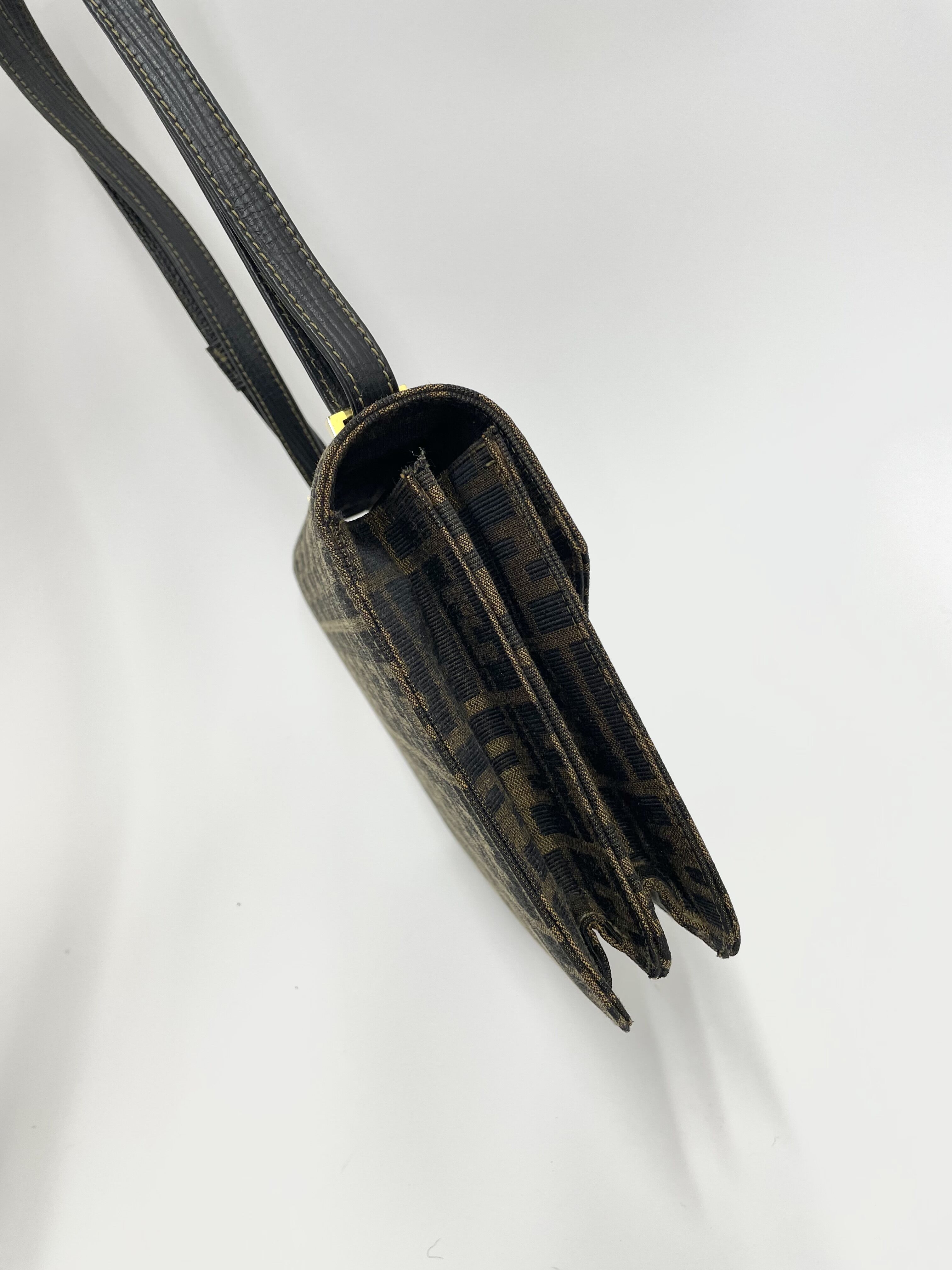 FENDI ズッカ柄 希少モデル ショルダーバッグ | AMONA VINTAGE