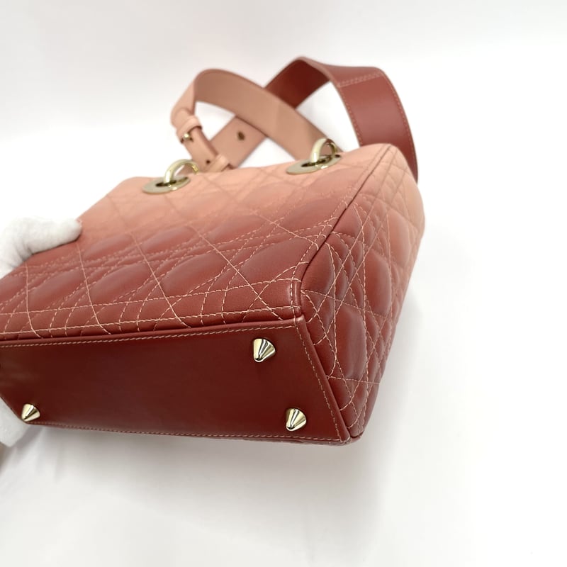 CHRISTIAN DIOR レディディオール ミディアム カナージュ レザー CHRISTIAN DIOR レディディオール ミディアム カナージュ レザー