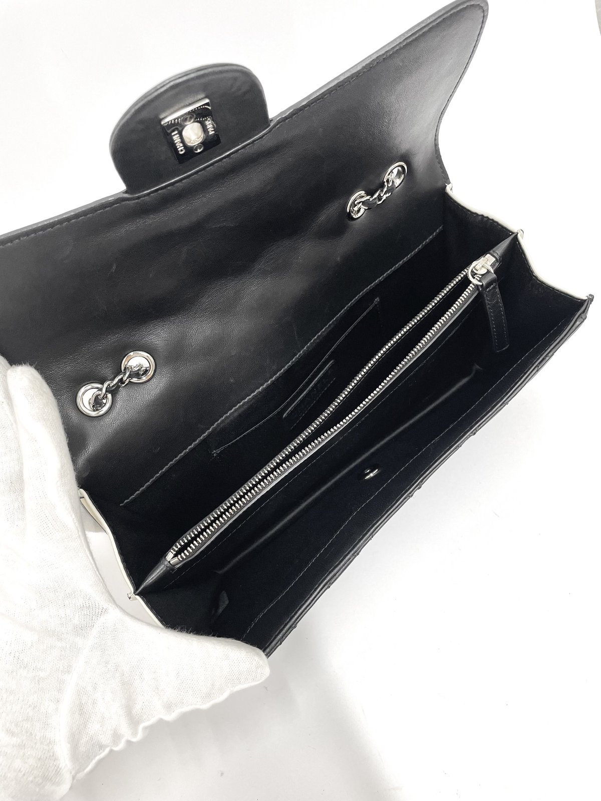 CHANEL ラムスキン クロスボディー マトラッセ チェーンショルダー