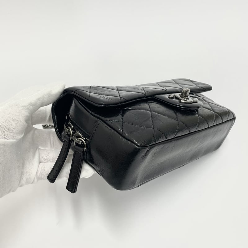 CHANEL ヴィンテージ風レザー チェーンショルダーバッグ CHANEL ヴィンテージ風レザー チェーンショルダーバッグ
