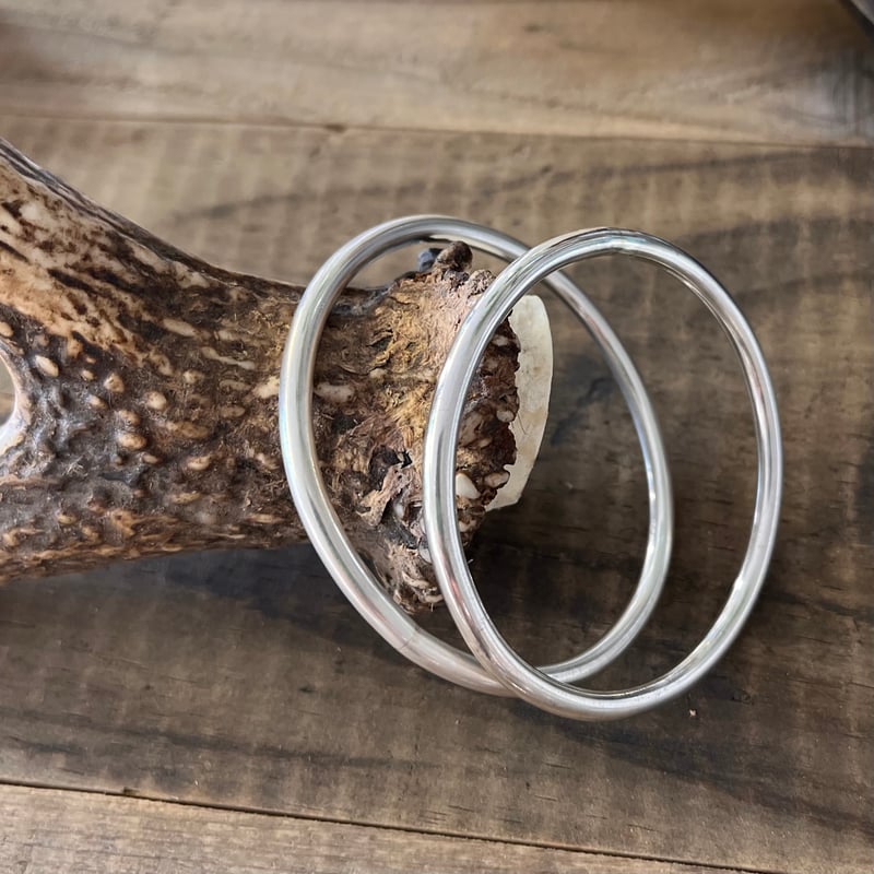 Sipilica シピリカ Round Bangle | gallery_O Sipilica シピリカ Round Bangle | gallery_O