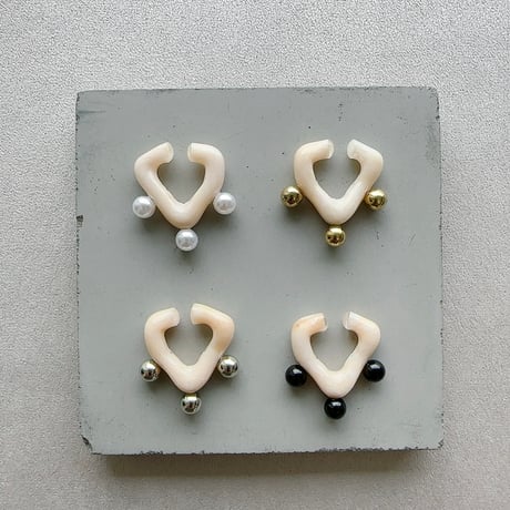 Tsubutsubu Jushi-triangle cuff