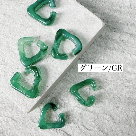 Jushi-triangle cuff