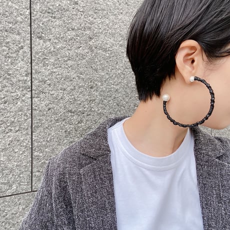 Pearl hoop