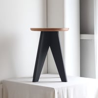 Oak Stool+ black M