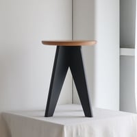 Oak Stool+ black D