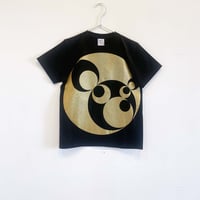 KumaponG T-shirts[15 steps] black-gold : size 150