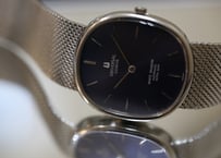 AZ-24B  ユニバーサルジュネーブ　 UNIVERSAL GENEVE　ホワイトシャドー  WhiteShadow　マイクロローター　ウルトラスリム　自動巻き