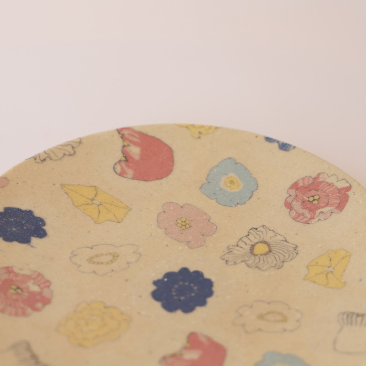 田中ちあき]フラワーパターン5寸皿・マルチ | gallery maruyama stitch