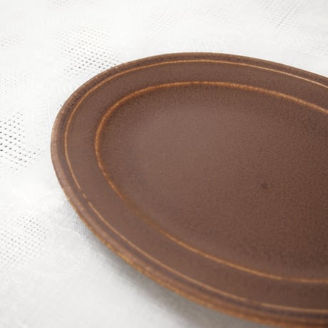 [Awabi ware]楕円平皿（チョコ）