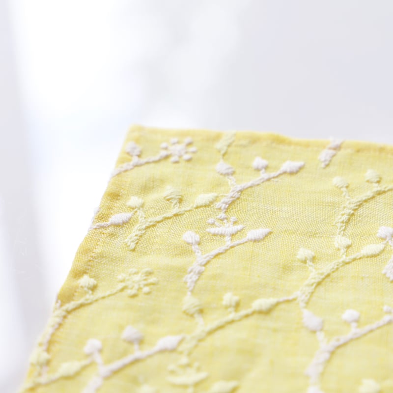 ★専用★233.リネンのハンカチ　B P 音の絵]リネンハンカチ33角 <光の粒つぶ> | gallery maruyama stitch