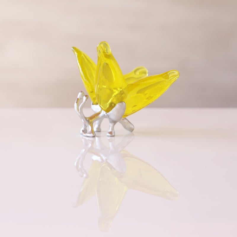 細見 博子 コンテンポラリーアート　蝶々をつかもうとする 蛙 細見 博子 コンテンポラリーアート 蝶々をつかもうとする 蛙