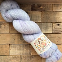 Merino Lace/ ボルネオの青い蘭