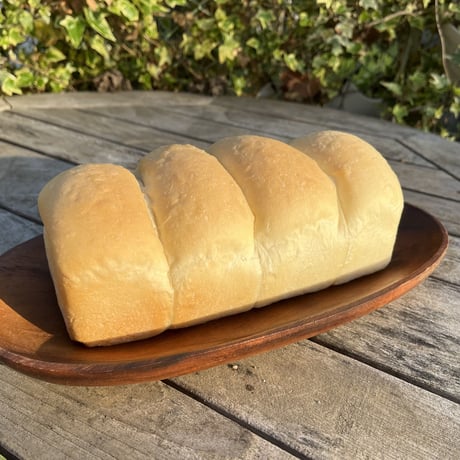 .食パン１斤（長方形）