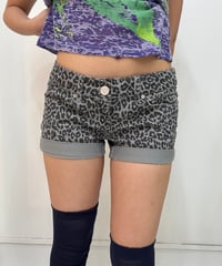 vintage leopard compact denim shorts