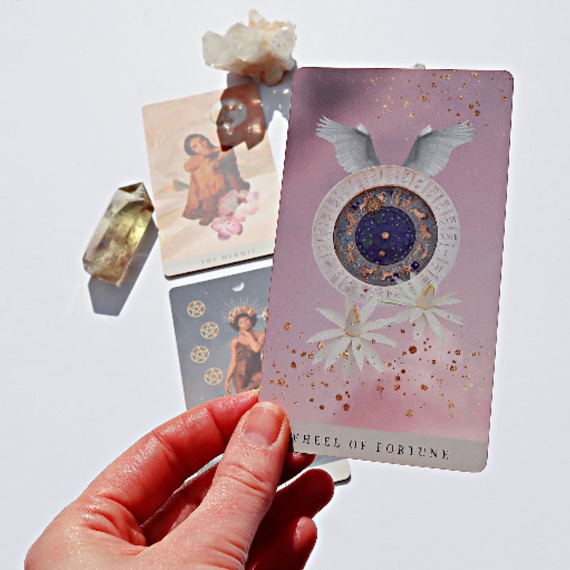 ルミエールタロットカード｜作者直輸入・希少デッキ | タロクル