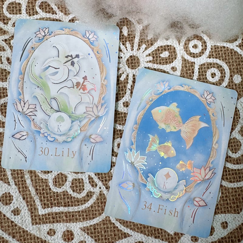 【正規品】海外限定✨クリスタルのような色＆虹色箔押し✨蓮のルノルマンカード クリスタル・ロータス・ルノルマンカード｜正規輸入品 | タロクル