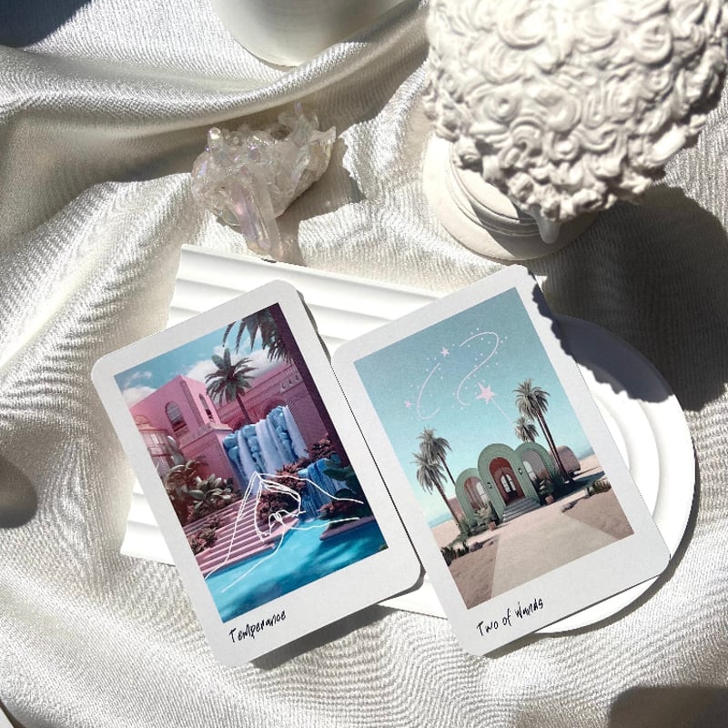 正規品タロットカード】希少✨ロマンティック×中世×神秘の世界観の美麗