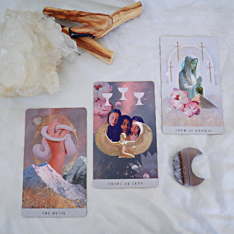 ルミエールタロットカード｜作者直輸入・希少デッキ | タロクル