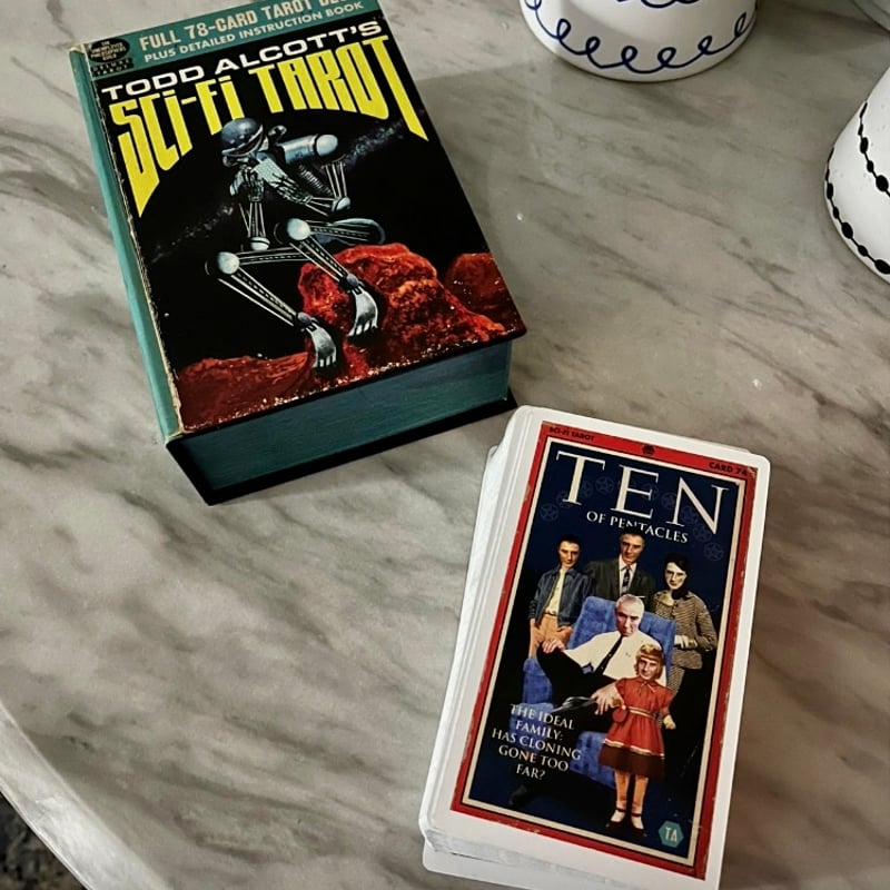 超希少・未開封品✨世界中でプレミアのつく幻の絶版デッキ✨タペストリータロット SFタロットカード｜作者直輸入・希少デッキ | タロクル｜TaroCle (海外
