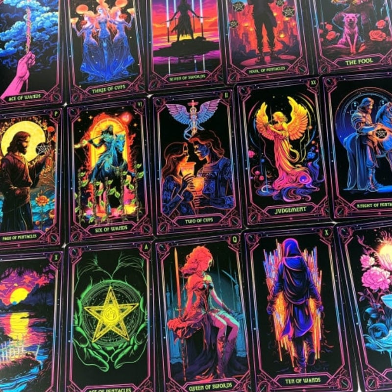 タロットカード デッキ  ネオン レア★海外輸入 ネオンタロットカード (正規品・希少) | タロクル｜TaroCle